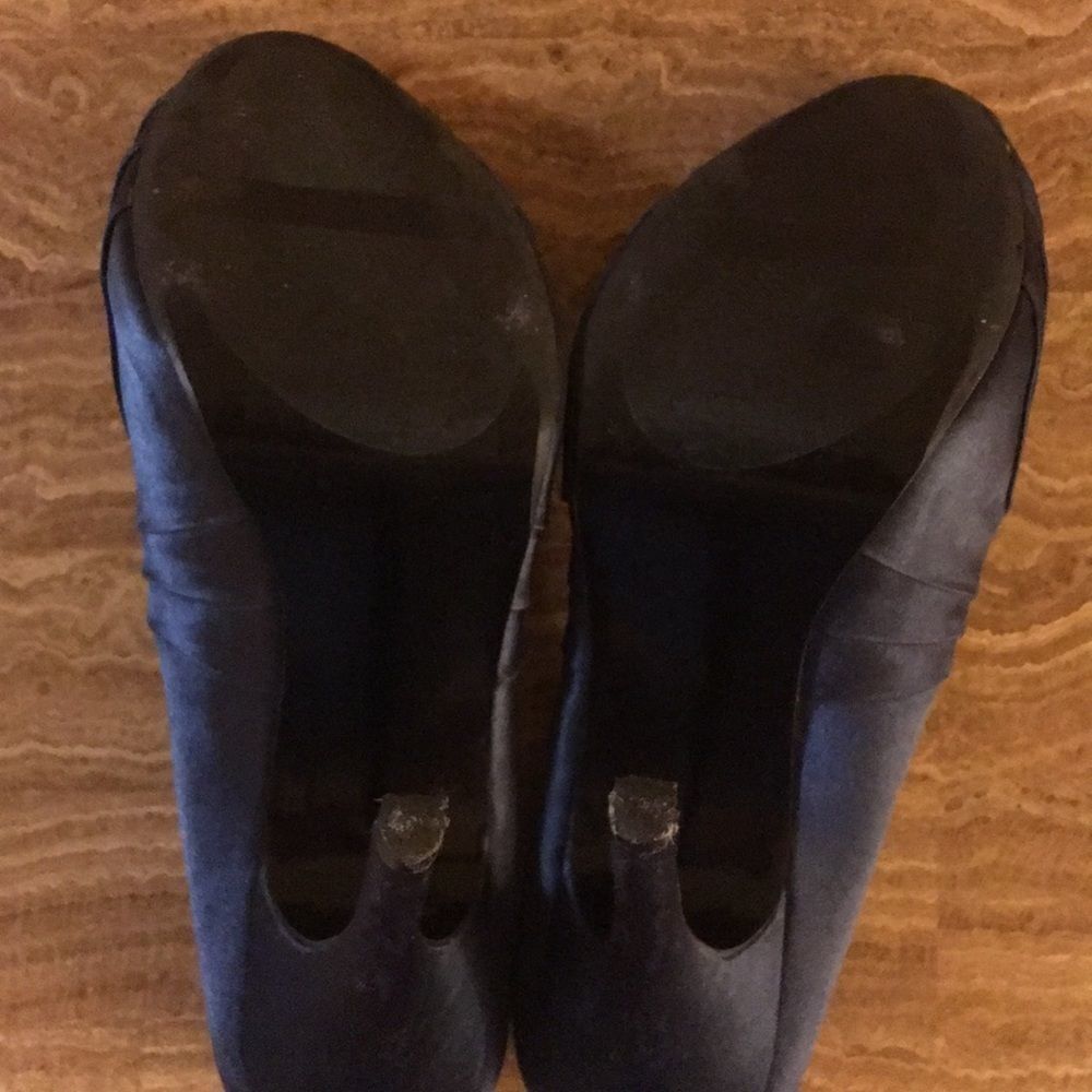 Lulu Townsend navy daffodil platform. Size 8 - Picture 7 of 7